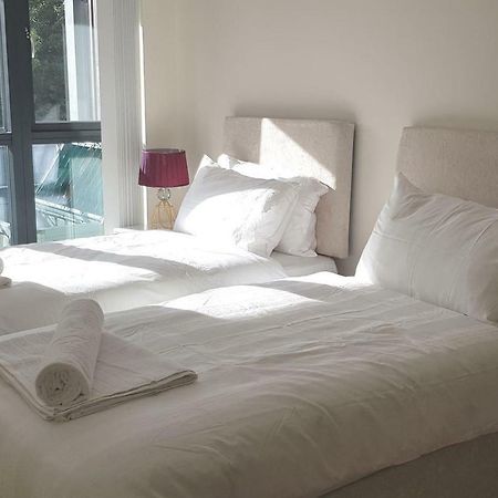 Garland Modern Apartment, Greenhithe 1 With Parking Dartford Bagian luar foto
