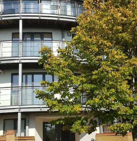Garland Modern Apartment, Greenhithe 1 With Parking Dartford Bagian luar foto