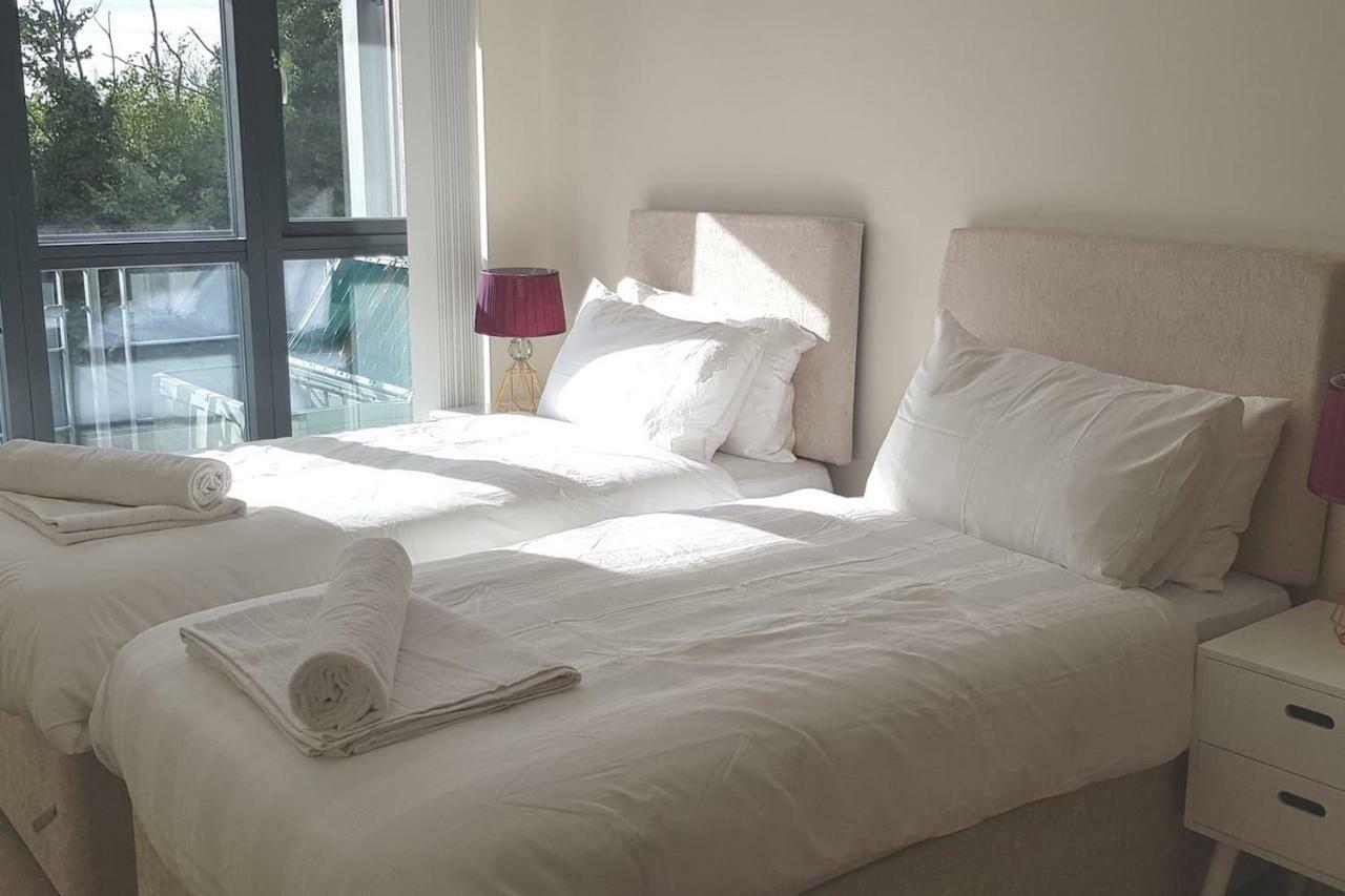 Garland Modern Apartment, Greenhithe 1 With Parking Dartford Bagian luar foto