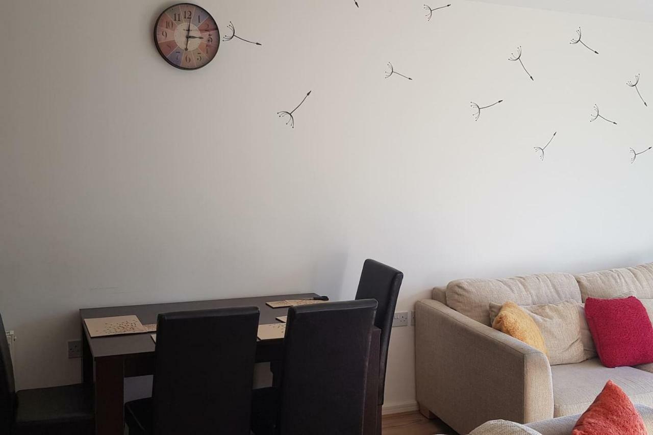 Garland Modern Apartment, Greenhithe 1 With Parking Dartford Bagian luar foto